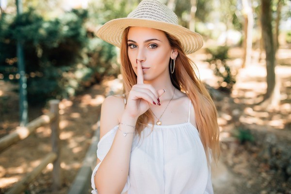 Moda de vară în alb: eleganță și răcoare pentru sezonul cald