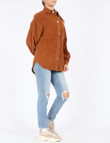 Jacheta Bershka, maro