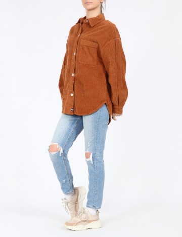 Jacheta Bershka, maro