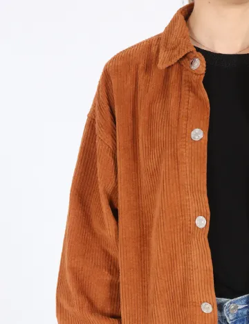 Jacheta Bershka, maro