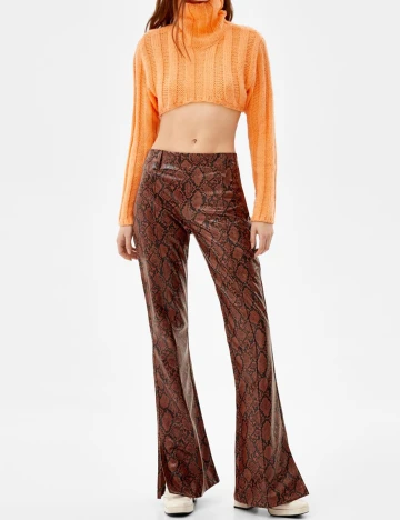 Pantaloni Bershka, maro