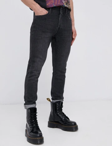 Blugi Only, negru