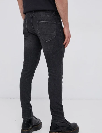 Blugi Only, negru