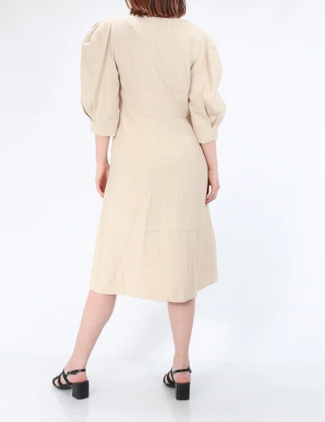Rochie medie Vila, crem