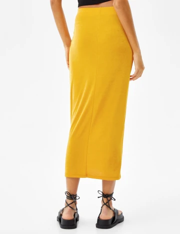 Fusta Bershka, galben