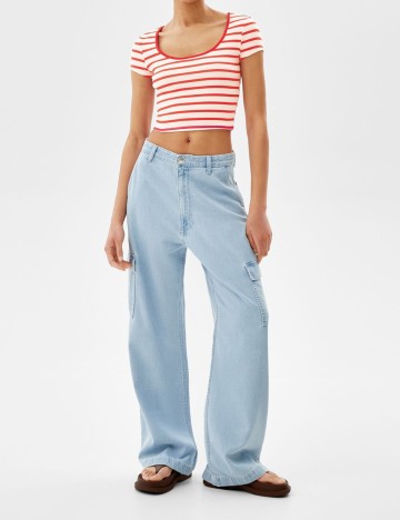 Top Bershka, rosu