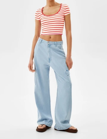 Top Bershka, rosu