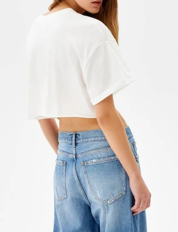 Top Bershka, alb