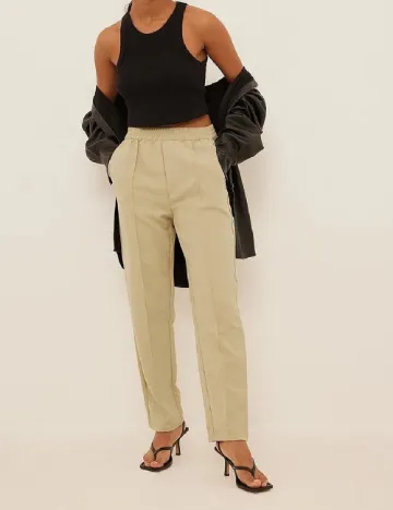 Pantaloni NA-KD, bej