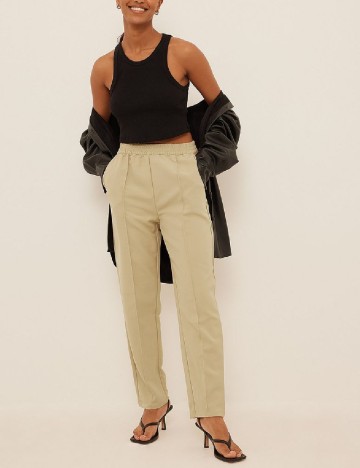 Pantaloni NA-KD, bej