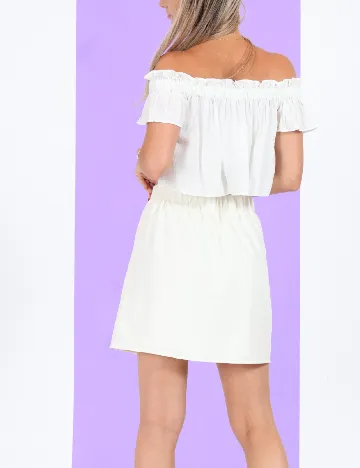 Top Bershka, alb