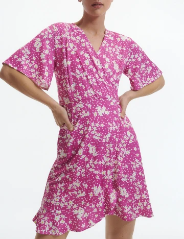 Rochie scurta Reserved, roz