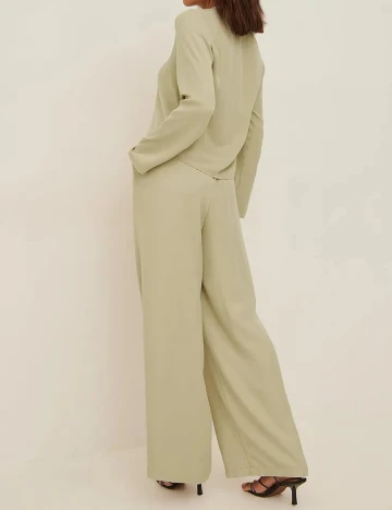 Pantaloni NA-KD, bej