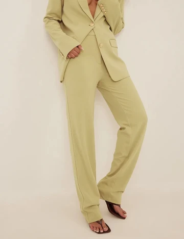 Pantaloni NA-KD, verde