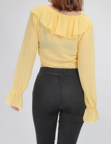 Top SHEIN, galben