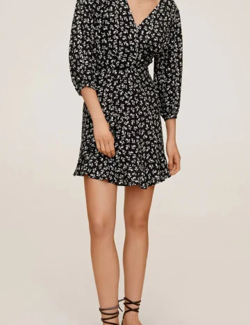 Fusta Mango, negru floral