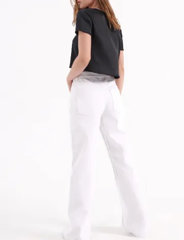 Top House Brand, negru