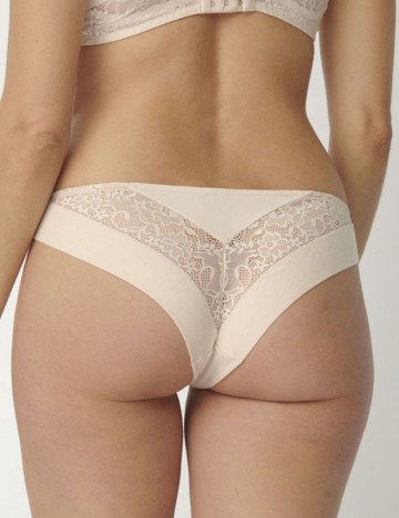 Chilot Vivid Spotlight Triumph, nude