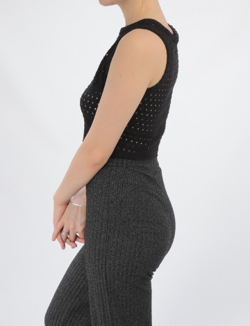 Top Reserved, negru