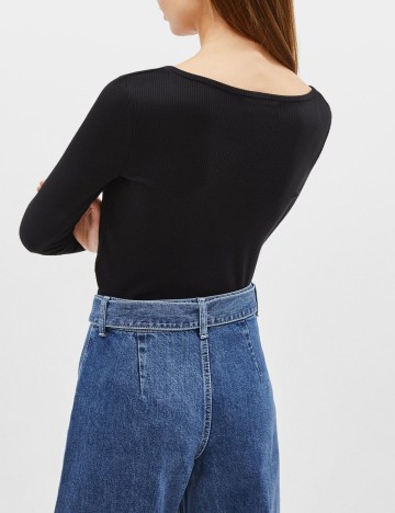 Top Bershka, negru