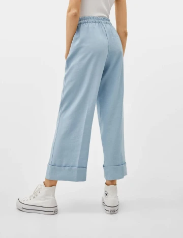 Pantaloni Bershka, albastru Albastru