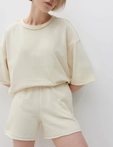 Pantaloni scurti Reserved, crem
