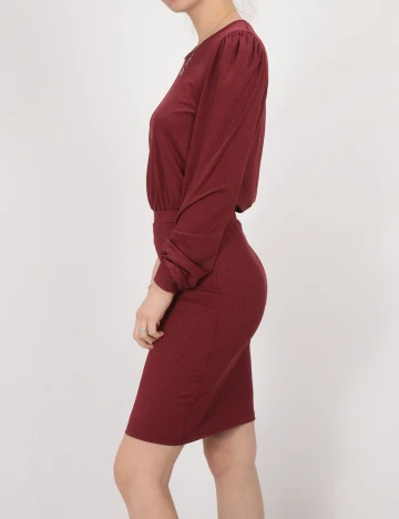 Rochie scurta BUBBLEROOM, visiniu