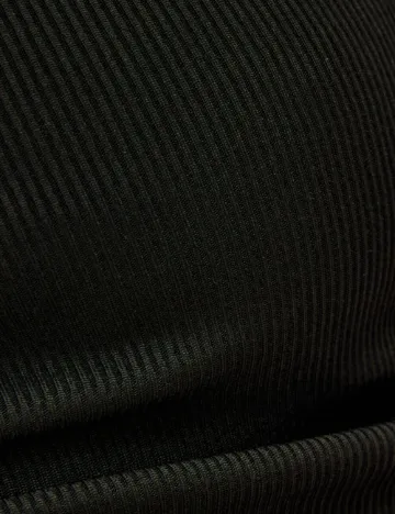 Top Bershka, negru