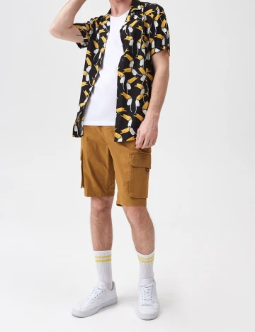 Pantaloni scurti Sinsay, mustar