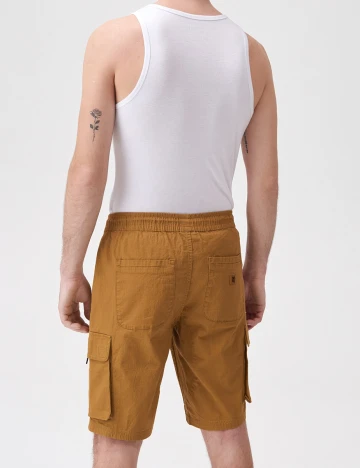 Pantaloni scurti Sinsay, mustar