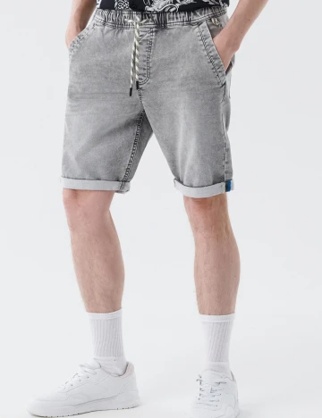 Pantaloni scurti CROPP, gri