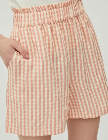 Pantaloni scurti Vila, piersica