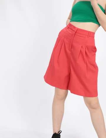 Pantaloni scurti Vila, corai