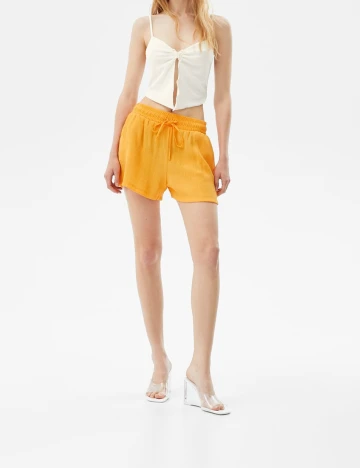Top Bershka, alb
