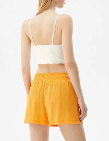 Top Bershka, alb