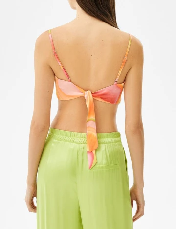 Top Bershka, mix culori