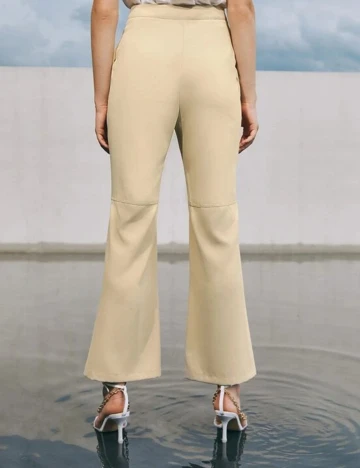 Pantaloni SHEIN, crem