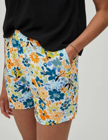 Pantaloni scurti Vila, floral