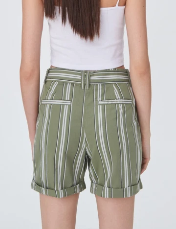 Pantaloni Scurti Sinsay, verde