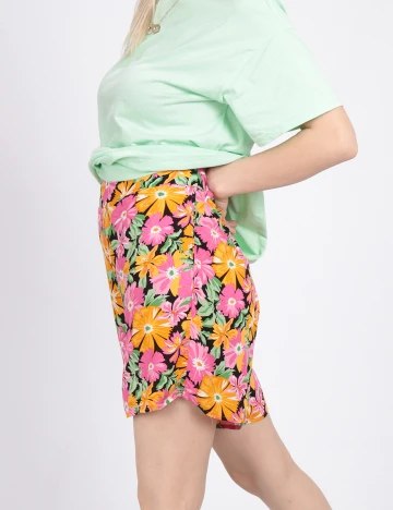 Pantaloni scurti Vila, floral