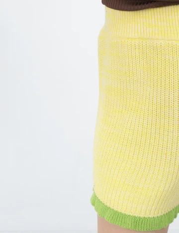 Pantaloni Scurti Reserved, galben