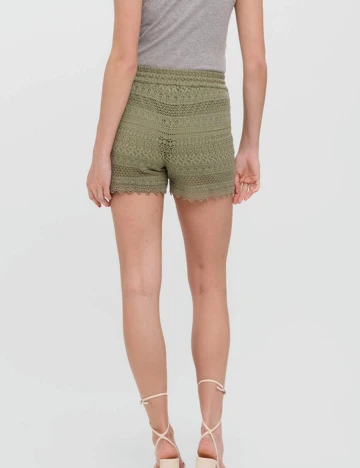 Pantaloni scurti Vero Moda, verde