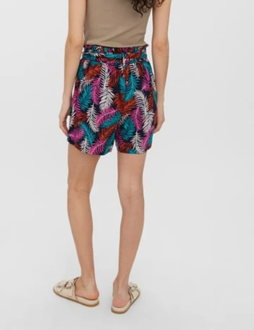 Pantaloni scurti Vero Moda, mix culori
