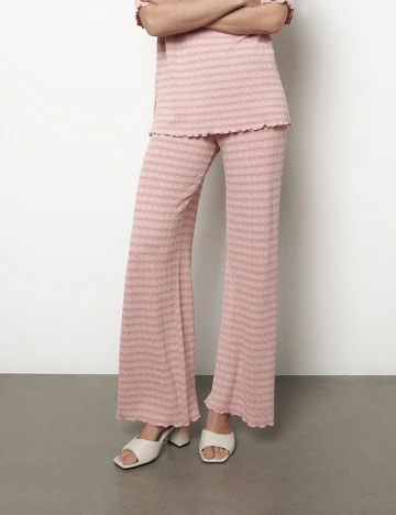 Pantaloni Reserved, roz