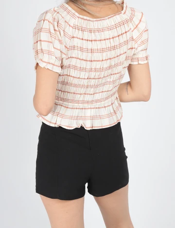 Top Bershka, crem