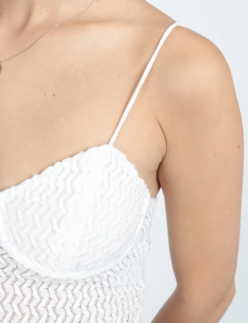 Top Bershka, alb