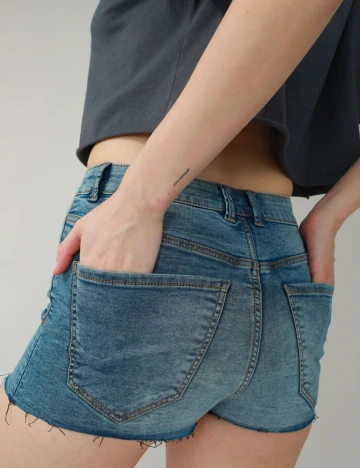 Pantaloni scurti Pimkie, albastru