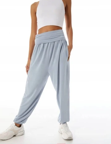 Pantaloni Stradivarius, bleu