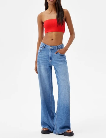 Top Bershka, rosu