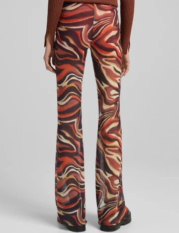 Pantaloni Bershka, maro